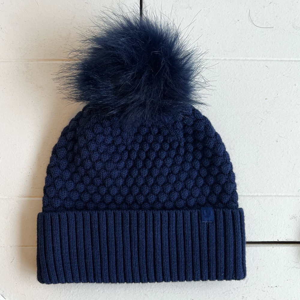 Lululemon Bubble Knit Pom Beanie True Navy Blue Wool Blend One Size Winter Cozy